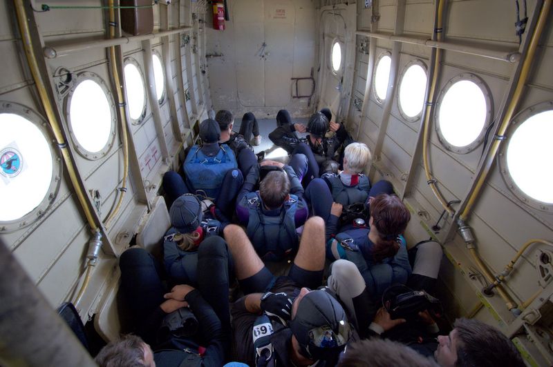 ekajui visinu...

Foto: cacan

Kljune rijei: padobranci memorijal zrakoplovaca antonov an-2