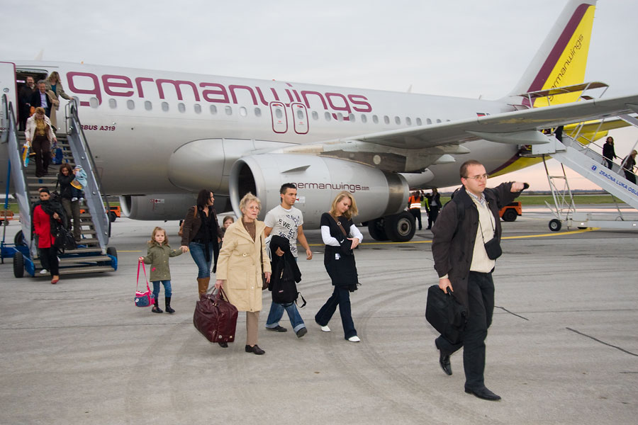 Germanwings

Foto: steam

Kljune rijei: zlo aerodrom avion germanwings
