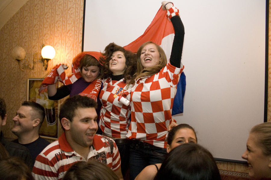 SP 2009

Foto: Daniel Antunović

Ključne riječi: svjetsko rukometno prvenstvo utakmica dvorana navijaci