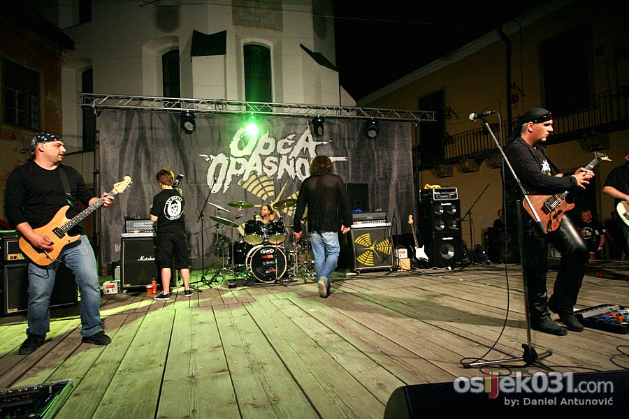 Adrenalin Rock Fest 2011.

[url=http://www.osijek031.com/osijek.php?najava_id=31504]Adrenalin Rock Fest 2011.[/url]

Foto: Daniel Antunovi

