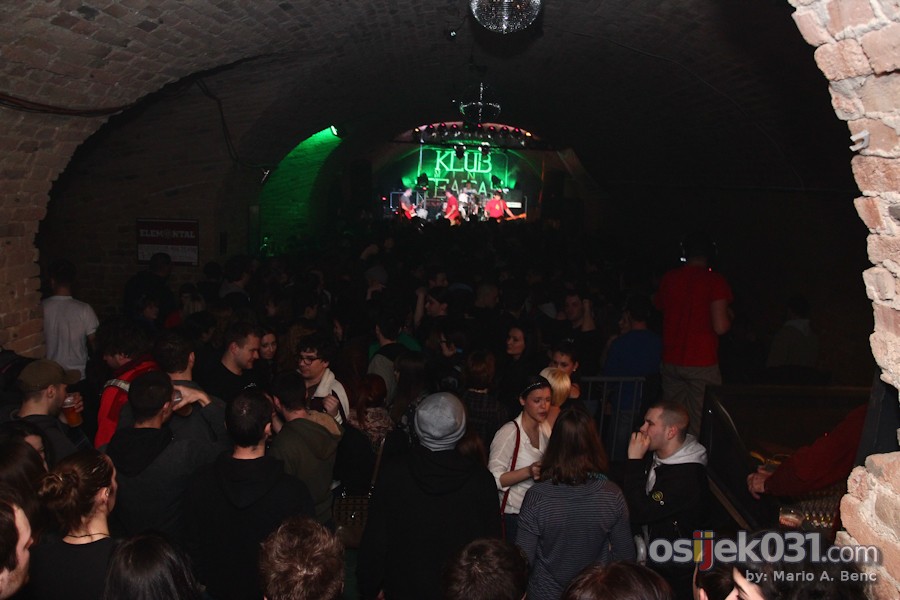 etvrtak

[url=http://www.osijek031.com/osijek.php?topic_id=37555]Mini Teatar: Osijek Rock Fest 2012. [FOTO] - Dan 2.[/url]

Foto: Mario A. Benc


