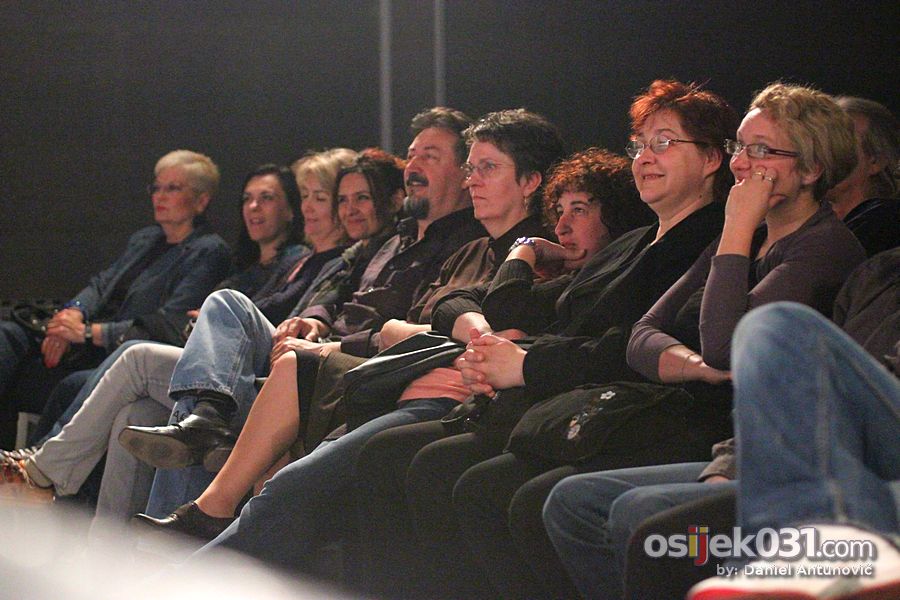 [url=http://www.osijek031.com/osijek.php?topic_id=37683]Djeje kazalite: Sarajevska komedija 'Audicija'[/url]

Foto: Daniel Antunovi

