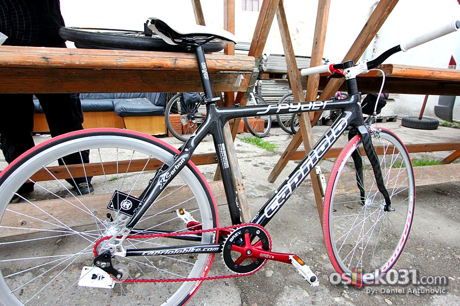 [url=http://www.osijek031.com/osijek.php?topic_id=37844]Bicikljak: Trei Sajam rabljenih bicikala i opreme[/url]

Foto: Daniel Antunovi


