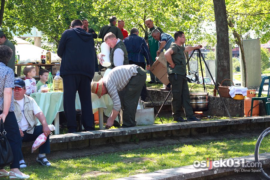 [url=http://www.osijek031.com/osijek.php?topic_id=38240]Salori 2012. - sajam lova i ribolova Osijek[/url]

Foto: Dino Spai

