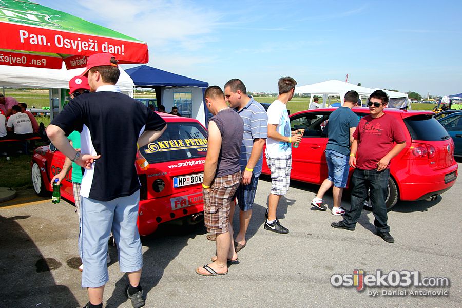 [url=http://www.osijek031.com/osijek.php?topic_id=38468]Galerija 031: Osijek Street Race Show 2012. [#8][/url]

Foto: Daniel Antunovi

