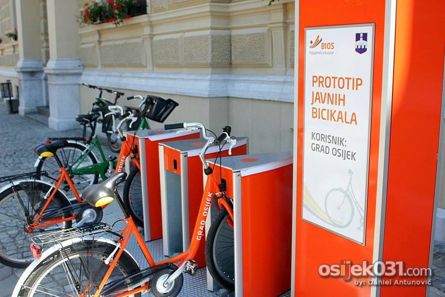 [url=http://www.osijek031.com/osijek.php?topic_id=39089]BicOS: Gradski bicikli puteni u fazu javnog testa[/url]

Foto: Daniel Antunovi

