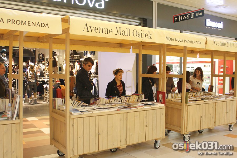 [url=http://www.osijek031.com/osijek.php?topic_id=40816][FOTO] Avenue Mall Osijek: Humanitarni sajam knjiga[/url]
Foto: Borna Turalija

