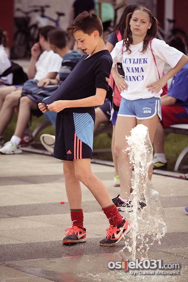 [url=http://www.osijek031.com/osijek.php?topic_id=44627]Sportske igre mladih oduevile djecu u Osijeku[/url]

Foto: [b]Daniel Antunovi[/b]

