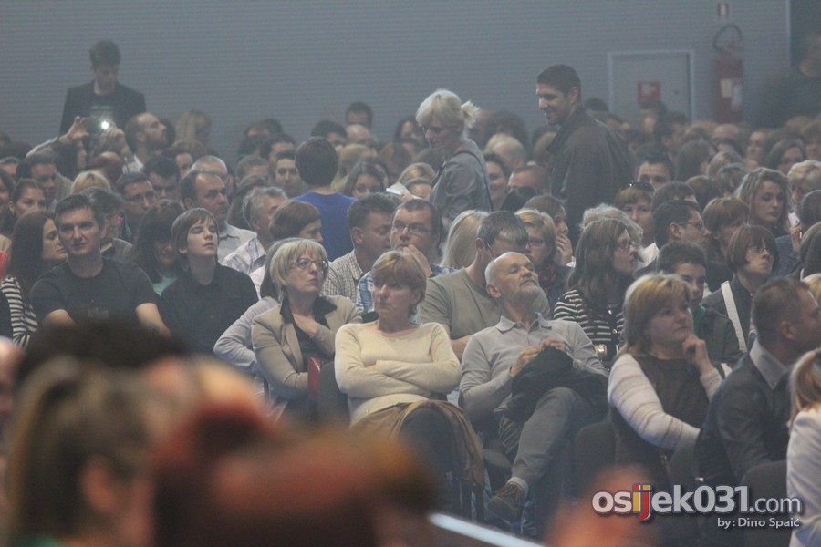 2Cellos u Osijeku (2013.)

[url=http://www.osijek031.com/osijek.php?topic_id=45274]2Cellos priredili spektakl za pamcenje [2013.][/url]

Kljune rijei: 2cellos