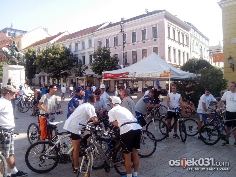 [url=http://www.osijek031.com/osijek.php?topic_id=45844][FOTO] Odrana biciklijada bikE.U Osijek-Peuh[/url]

Foto: Goran Milanovi

