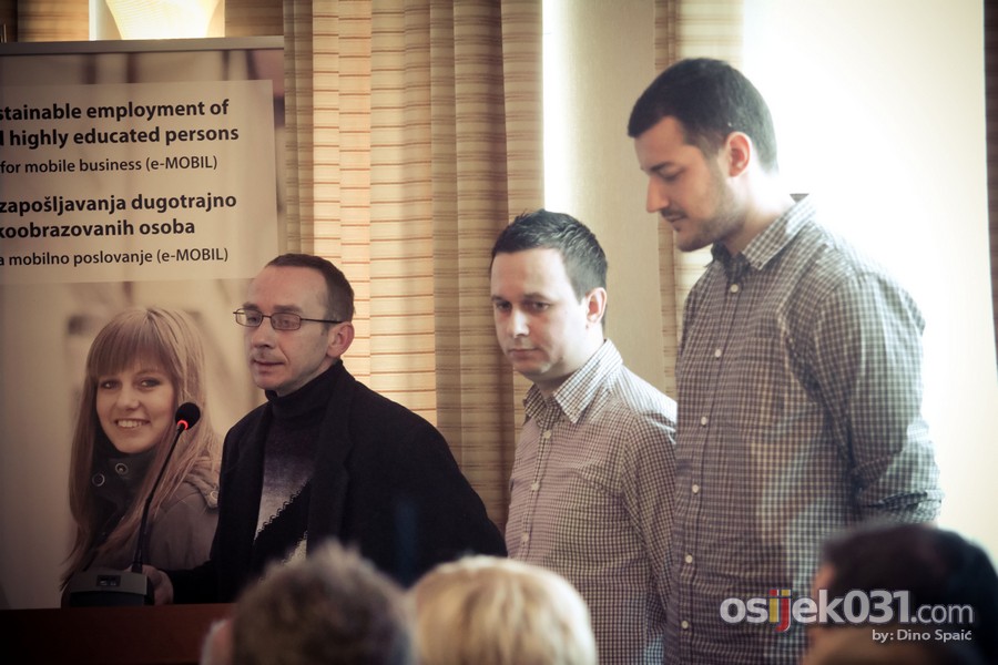 [url=http://www.osijek031.com/osijek.php?topic_id=49111]Mobile App Connect Osijek - odabrano pet najboljih mobilnih aplikacija[/url]

Foto: Dino Spai

