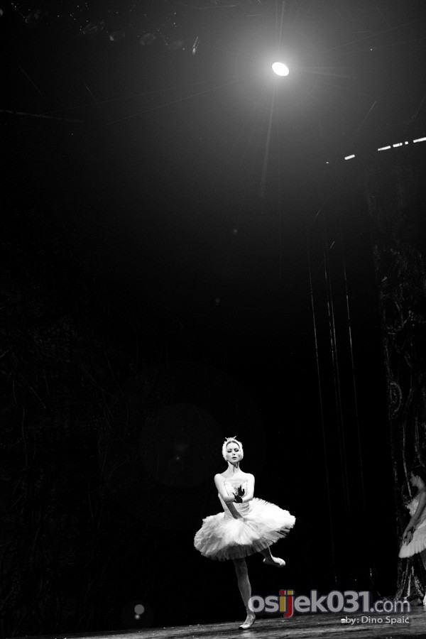 [url=http://www.osijek031.com/osijek.php?topic_id=49365][FOTO] Carski ruski balet izvedbom 