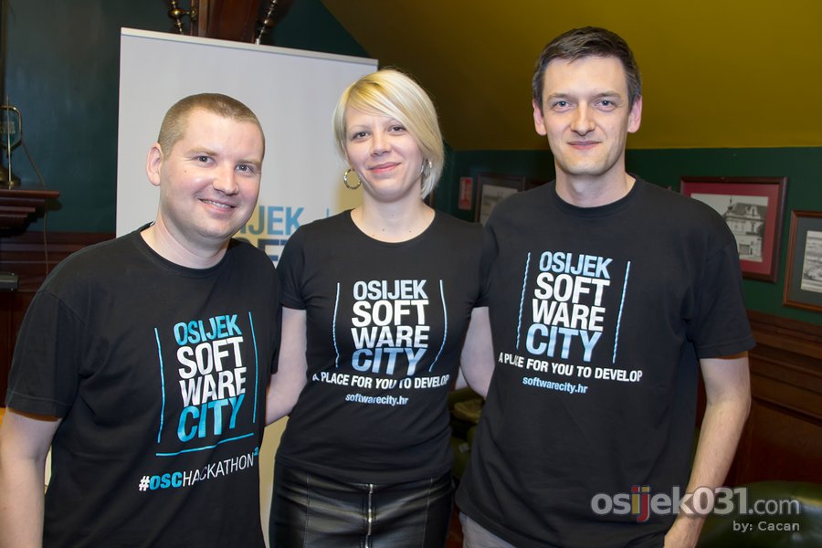 Software startup academy Osijek (2014.)

[url=http://www.osijek031.com/osijek.php?topic_id=50581][FOTO + VIDEO] Software startup academy Osijek 2014. [/url]

Kljune rijei: osc ssa2014