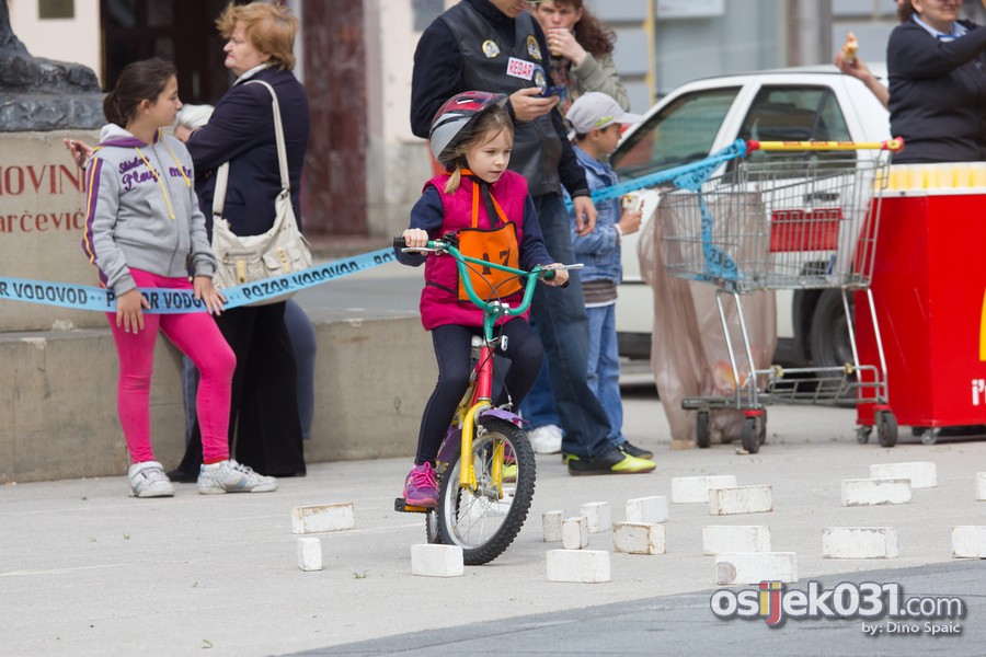[url=http://www.osijek031.com/osijek.php?topic_id=50925][FOTO] Mališani pokazali spretnost na biciklima na ovogodišnjoj 