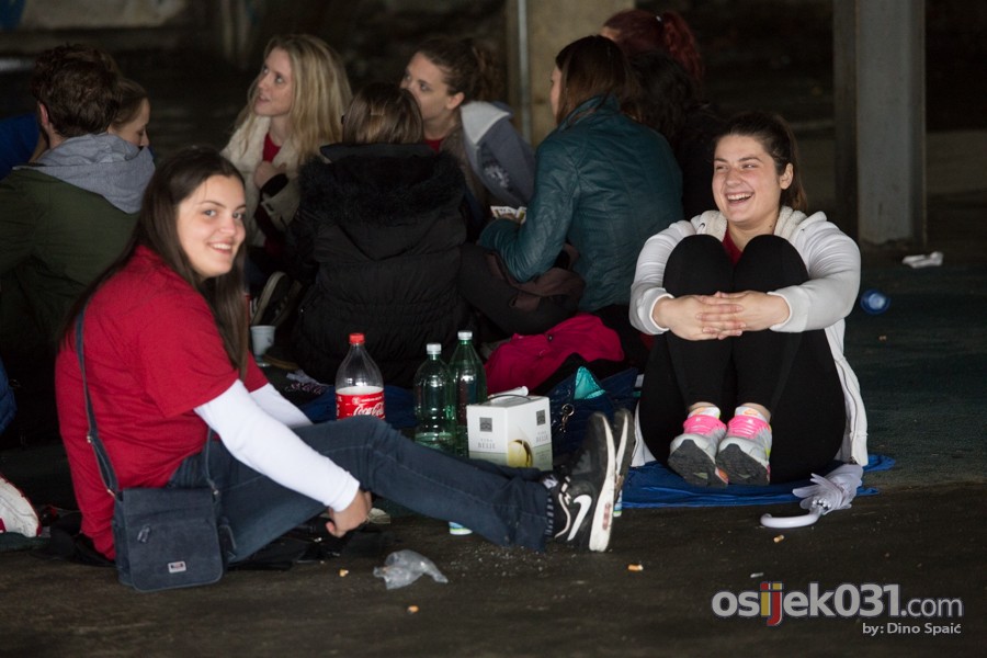 Quadrilla i norijada - maturanti Osijek 2014.

[url=http://www.osijek031.com/osijek.php?topic_id=51272][VIDEO] Osjecki maturanti plesu quadrillu 2014.[/url]

Kljune rijei: quadrilla norijada maturanti quadrilla2014