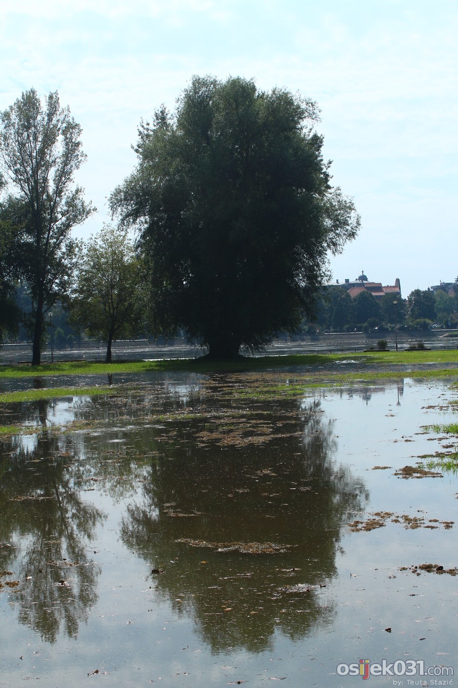 Drava se izlila [poplava, rujan 2014. #1]

Kljune rijei: drava poplava