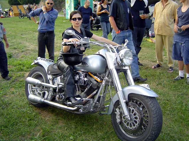 Mala s velikim

Photo: k.reso

Kljune rijei: osijek 4. summer bikerfest 2005