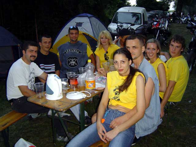 MotoVeera

Photo: k.reso

Kljune rijei: osijek 4. summer bikerfest 2005