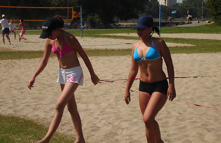 Volleyball - prave igraice

Photo: Gemi031

Kljune rijei: osijek volleyball odbojka na pijesku