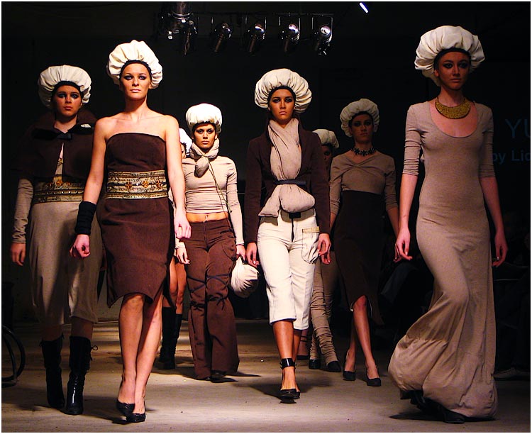 Vidakovi

Photo: Kcimer

Kljune rijei: osijek fashion incubator factory 2005