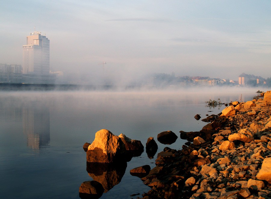 Na drugoj obali

Photo: Jasmina Gorjanski

Kljune rijei: osijek drava jutro