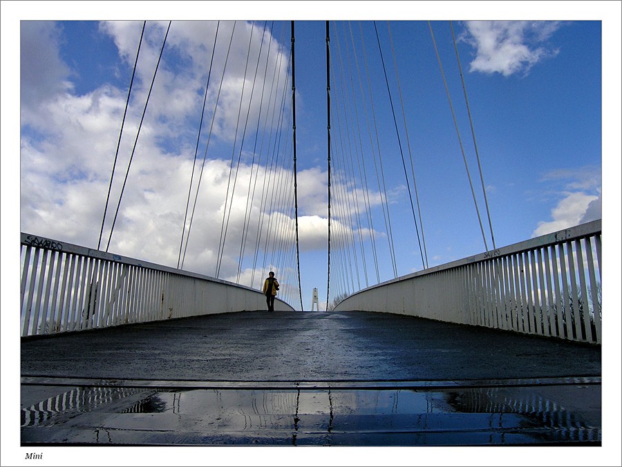 Poslije kie

Foto: Jasmina Gorjanski

Kljune rijei: osijek most kia