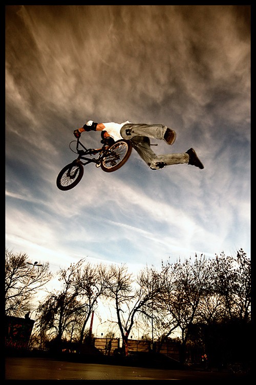 Superman

Foto: Samir

Kljune rijei: osijek bike bmx superman