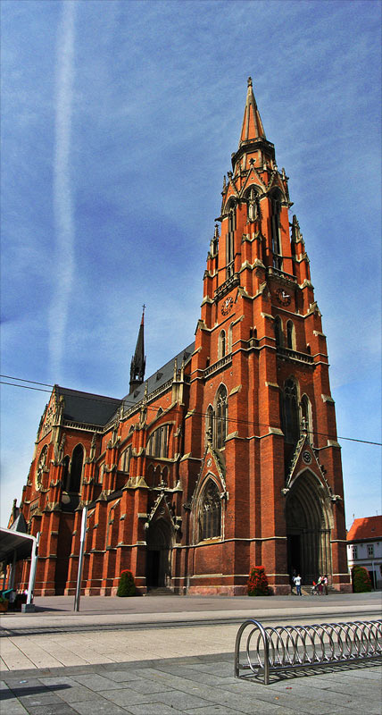 Katedrala - iz 5 slika

KC
[url=http://skviki.osijek031.com/]Skviki blog[/url]

Kljune rijei: Katedrala Osijek