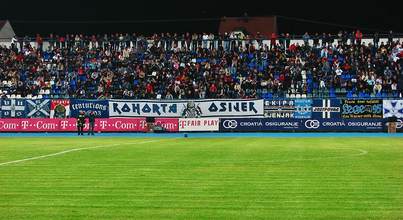 Kohorta

kcimer
[url=http://skviki.osijek031.com/]Photoblog[/url]

Kljune rijei: nogomet
