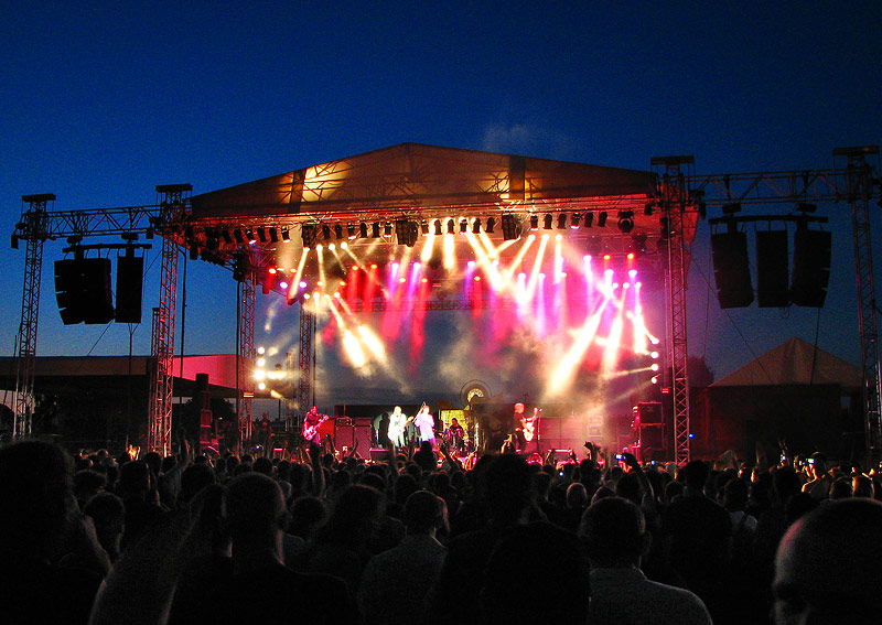 Cult

[url=http://skviki.osijek031.com/]Skviki blog[/url]

Kljune rijei: Drava Rock Fest, koncert