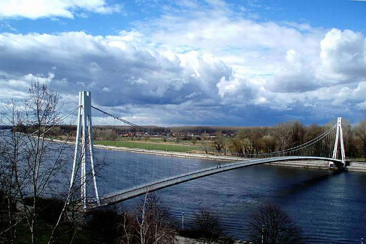 Proljetno nebo

Photo: Jasmina Gorjanski

Kljune rijei: proljece nebo drava most oblak