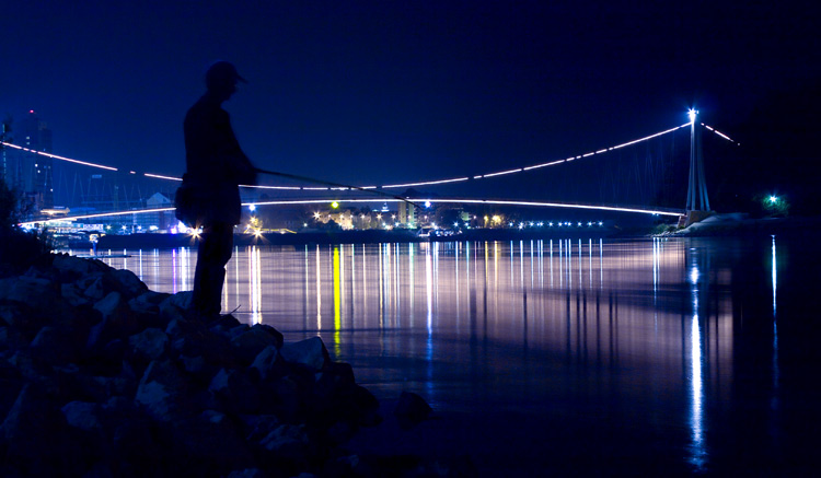 Lovac u mutnom

Photo: Elvir Tabakovi

Kljune rijei: ribolov most noc elvir