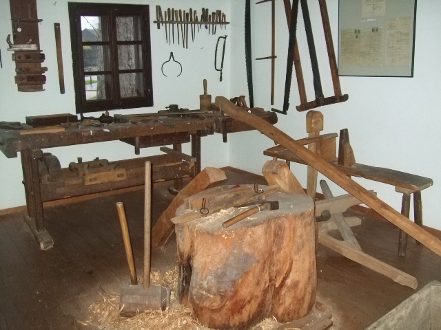 Muzej Kumrovec - stolarski obrt

