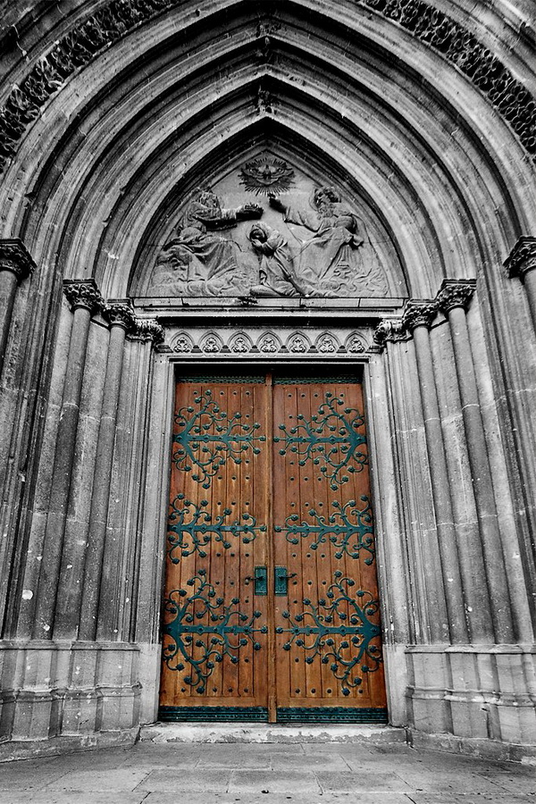 Portal

Foto: Mario Saboli - Saba

Kljune rijei: vrata osijek katedrala portal