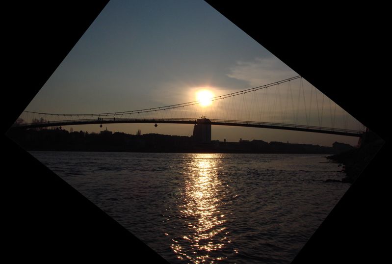 zalazak sunca iznad Drave

Kljune rijei: osijek zalazak pjeaki most
