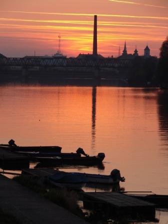 DGO suton

Foto: mladen.jr

Kljune rijei: zalazak sunca Osijek Donji grad dgo