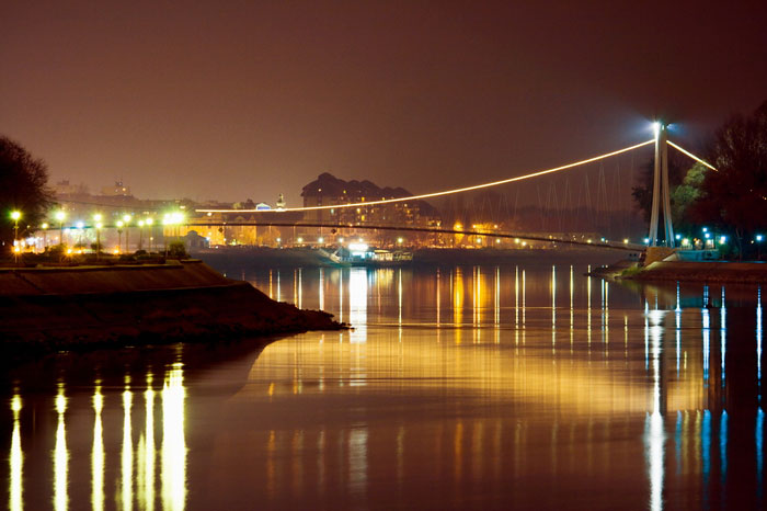 Osijek nou

Foto: Vladimir ivkovi
[email]oriontrail@gmail.com[/email]

Kljune rijei: pogled osijek noc drava