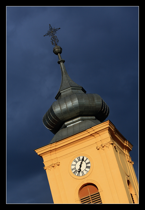 7:05

Foto: Osmanagic Senad

Kljune rijei: sedam pet crkva toranj nebo