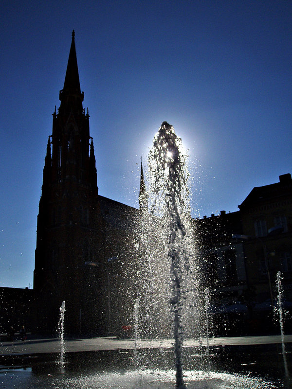 Fontana

Foto: [url=http://www.domagojs.deviantart.com/]Domagoj Sajter[/url]

Kljune rijei: fontana trg katedrala