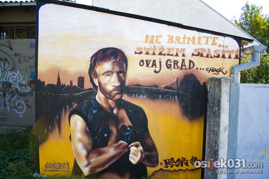 Chuck Norris spaava Osijek

Autor grafita: [b]Neon10[/b]

Foto: [b]Daniel Antunovi[/b]

Kljune rijei: chuck-norris grafit neon10