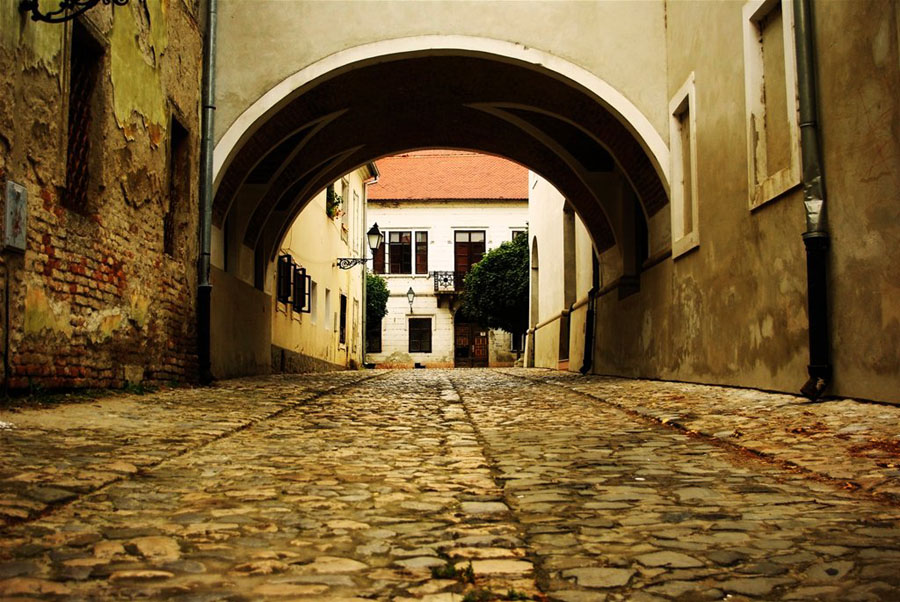Stari grad

Foto: [b]Milica Milosavljevi[/b]

Kljune rijei: stari grad tvrdja 