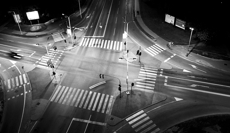Krianje

foto: [b]Matej Snopek[/b]

Kljune rijei: krizanje ulica noc