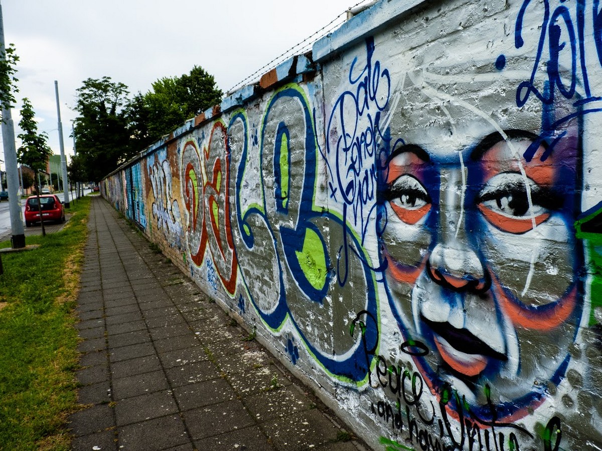 Grafiti na zidu

Foto: Marko Pavii

Kljune rijei: Grafit Zid