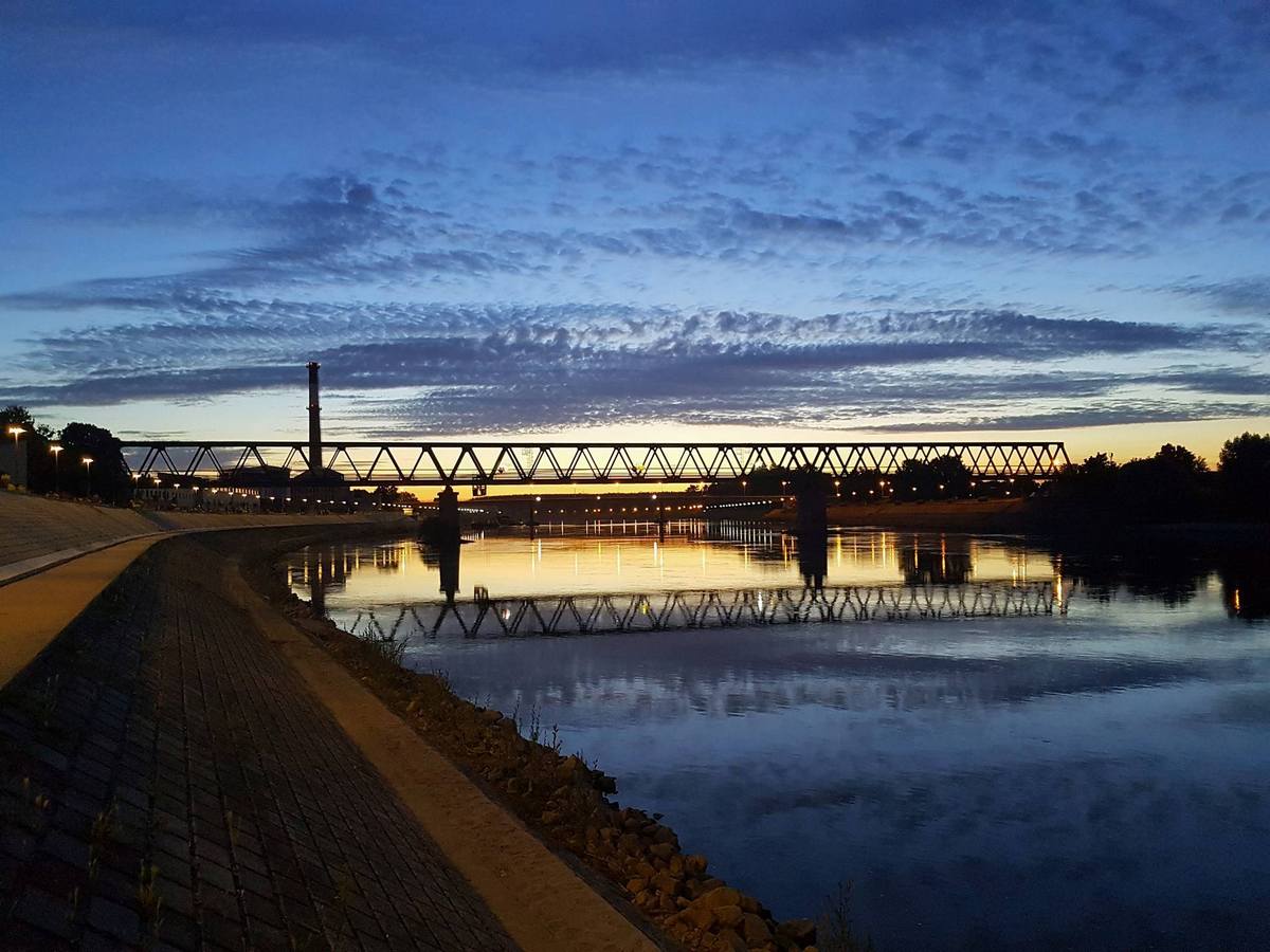 Uspavanka

Foto: Ivan Mari

Kljune rijei: Most Drava Priroda