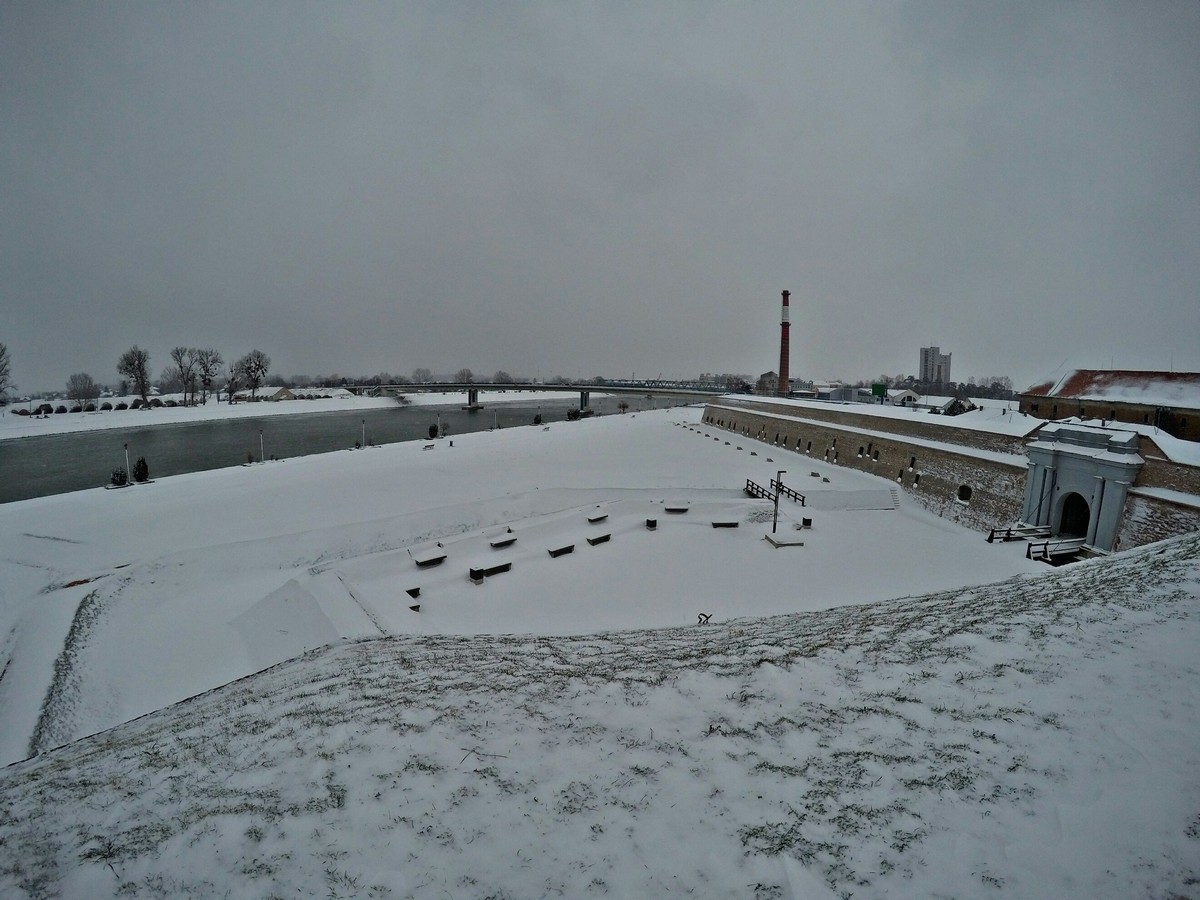 Prologodinji snijeg

Foto: Aleksandra Kurida

Kljune rijei: Snijeg Drava Priroda Grad Most