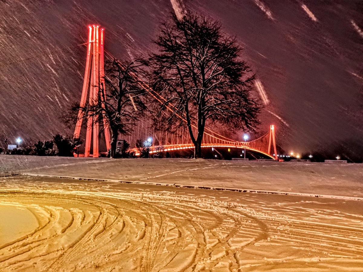 U snijegu

Foto: Jakov Matkovi

Kljune rijei: Most Snijeg Priroda Noc