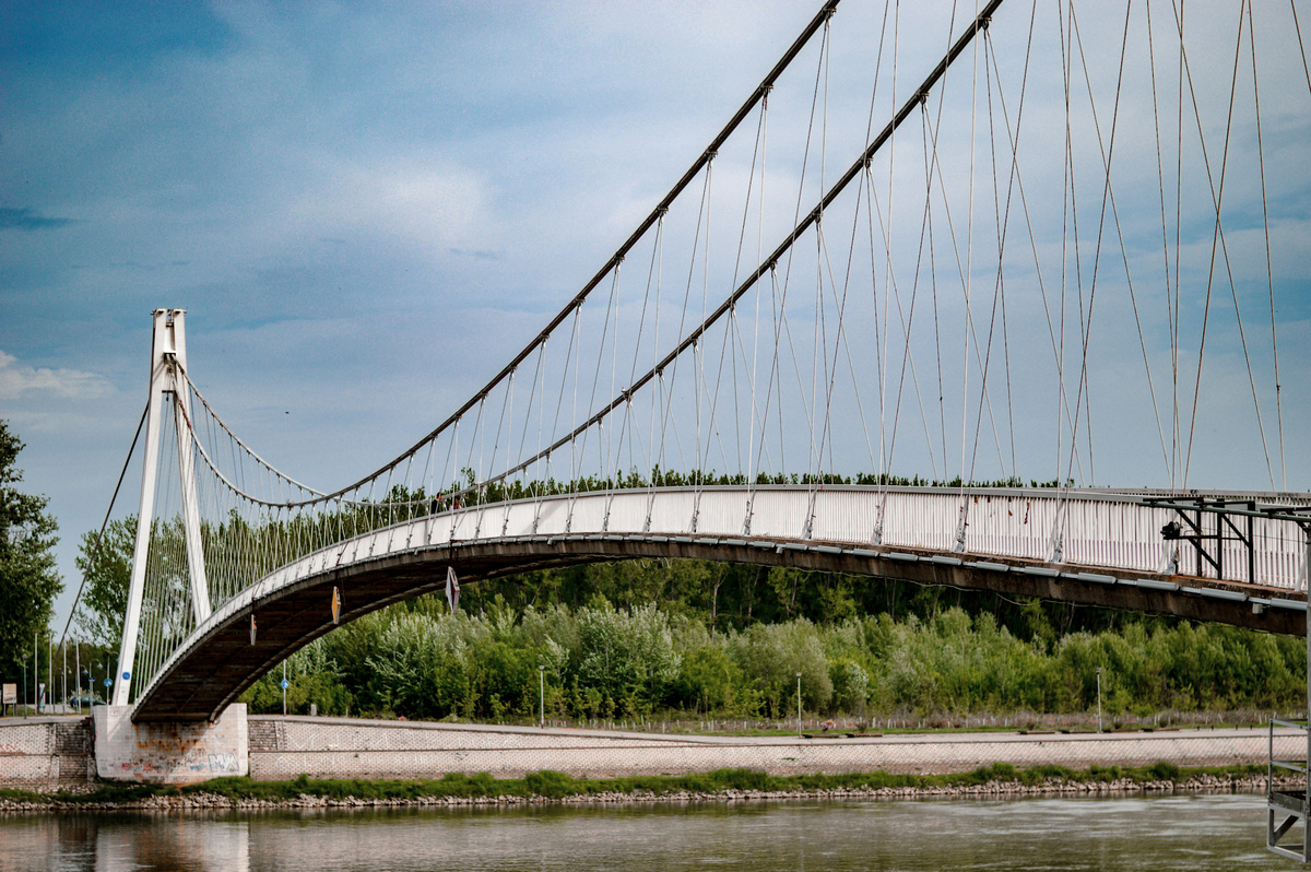 Most

Foto: Ana Nikoli

Kljune rijei: Most Drava Pogled Priroda
