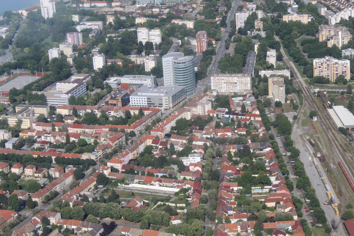 Grad Osijek

Foto: Lovro ilovi

Kljune rijei: Grad Eurodom Kvartovi