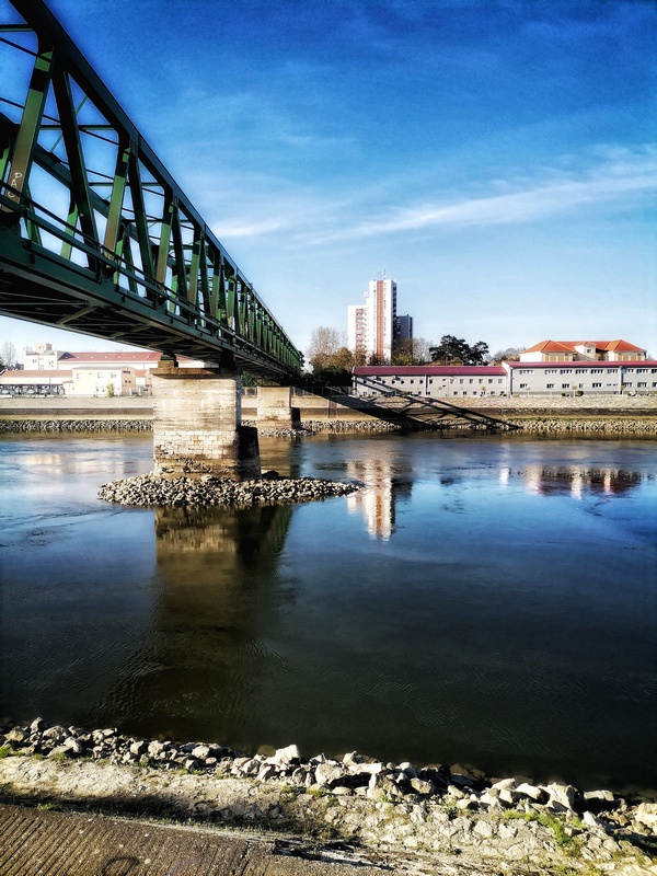 eljezniki most

Foto: Anita Smolka

Kljune rijei: Zeljeznicki most Drava