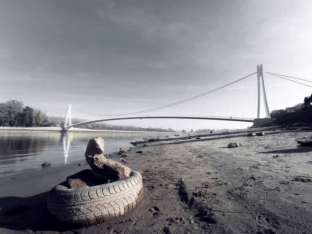 Na Dravi

Foto: Stjepan Gurdon


Kljune rijei: Drava Most Guma Nebo Priroda